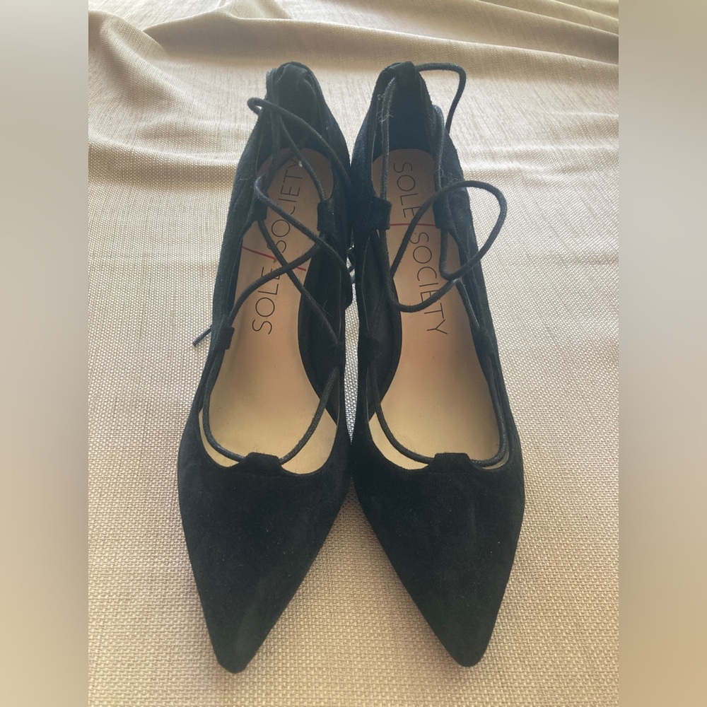 Black Velvet Tie Up Heels Size 7.5
